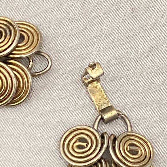 Brutalist Bracelet Bronze Geometric Entwined Wire Circles Fold Over Clasp - Picture 8 of 11